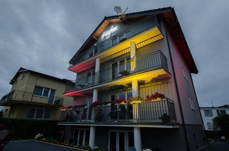 Pokoje Goscinne Hafen Guesthouse - Władysławowo Exterior foto